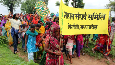 Villagers march against the proposed coal development in the Mahan forest (Pic: Greenpeace India)