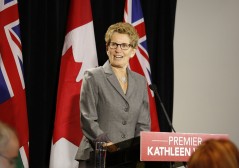 Ontario unveils plan to link carbon market with Quebec and California 