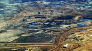 Canada tar sand exploration 'on hold until 2017'