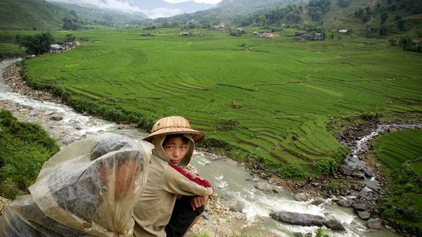 Boosting resilience to climate change is part of poverty-busting deal (Kibae Park/UN Photo)