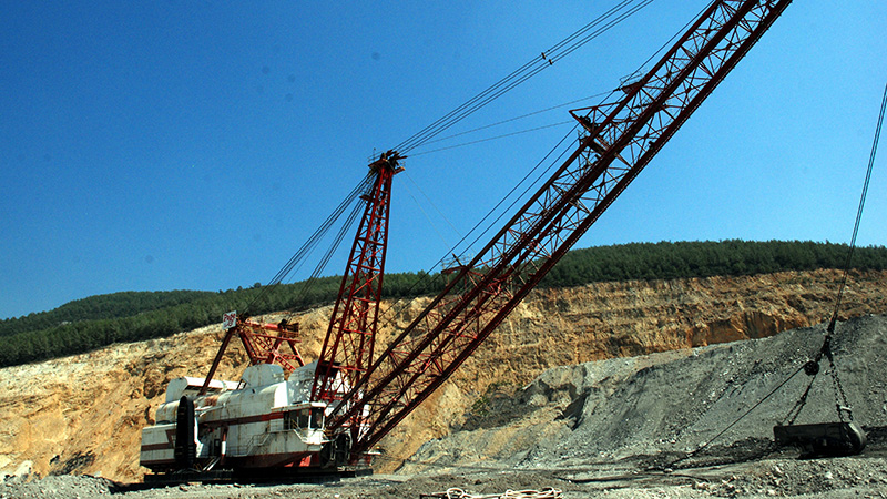 Yenikoy Open Pit Coal Mine, Milas (credit: wikimedia commons)