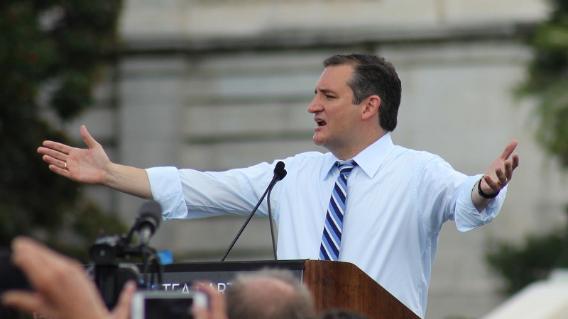 Ted Cruz addressing a protest against the Iran nuclear deal, September 2015 (Flickr/Elvert Barnes)