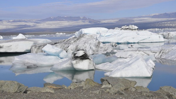 Scientists struggle to keep up with melting Arctic