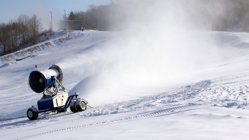 How artificial snow is made - Artificial snowmaking with snow cannons
