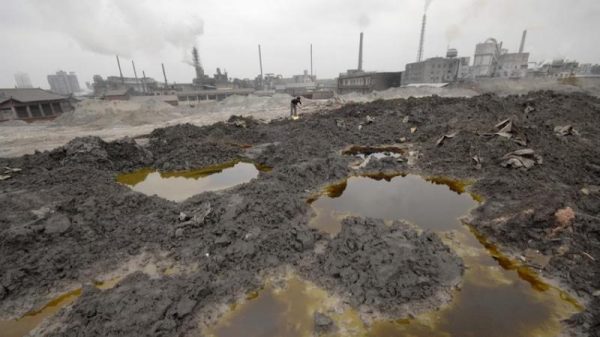 US manufacturers offshore pollution to developing countries