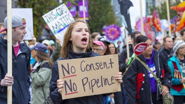 Canada oil pipeline buyout 'subsidising a market failure'
