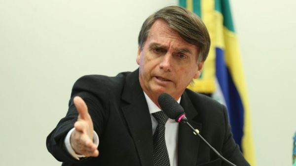 Bolsonaro says Brazil will stay in the Paris Agreement