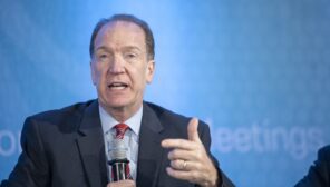 US under pressure to force out World Bank chief over climate doubt