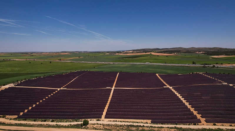 Court says renewable firms can seize Spain’s property after subsidy cuts thumbnail