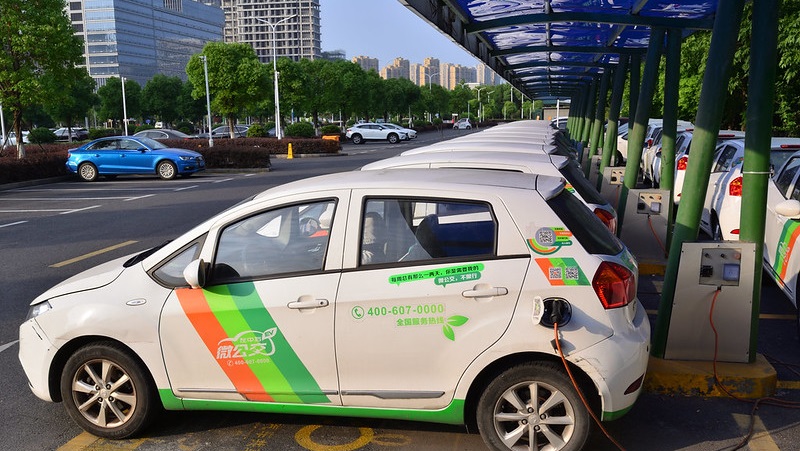 China announces plans to manage electric vehicles power demand thumbnail